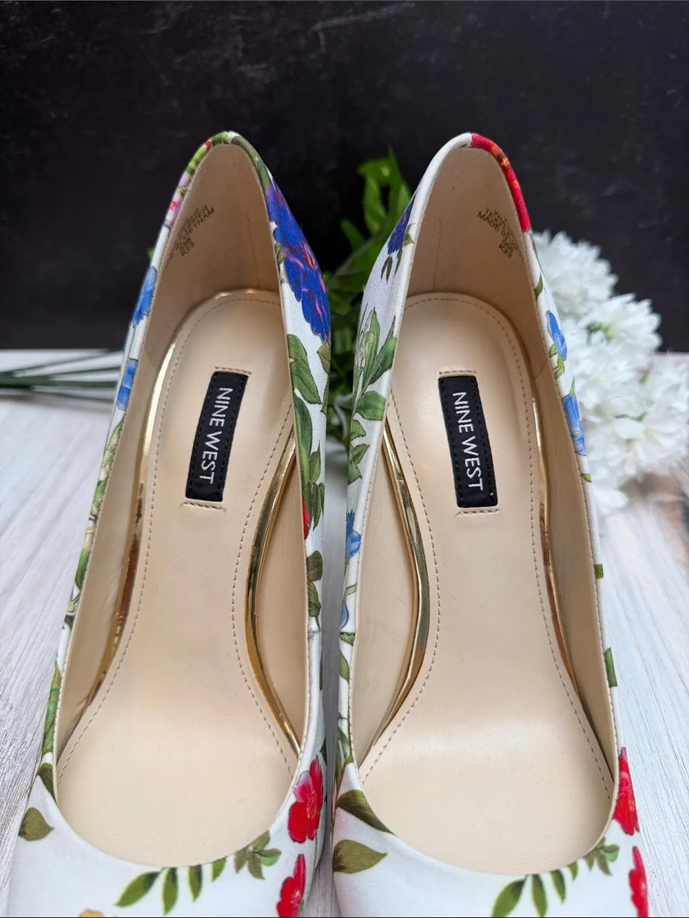 NINE WEST Fresh Floral Pumps Size 7.5